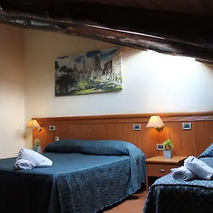 3* Alojamento de Acomodação e Pequeno-almoço Nights In